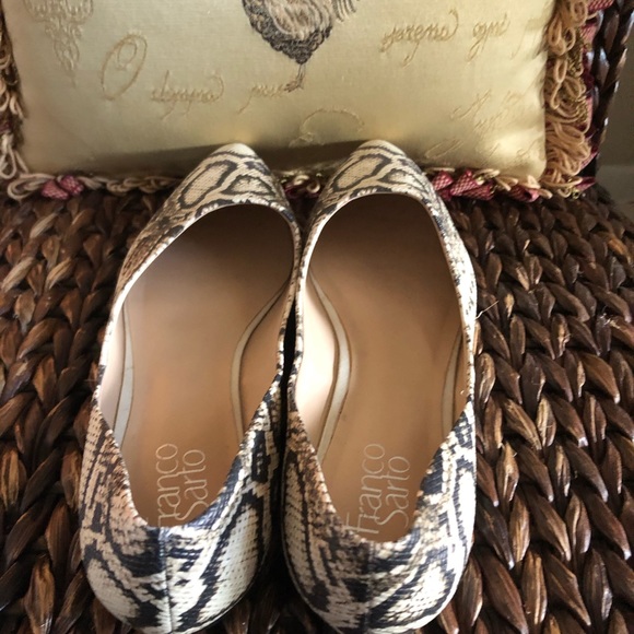 Franco Sarto Flats in Size 10M - Picture 3 of 7